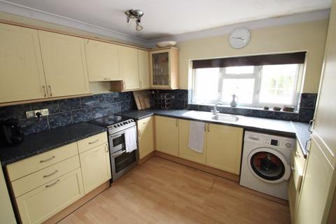 3 bedroom semi-detached house for sale, London Road, High Wycombe HP10
