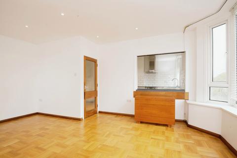 2 bedroom apartment to rent, Belgrave Court, Cowbridge Road East