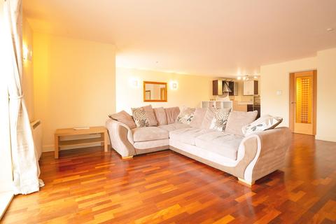1 bedroom apartment to rent, Henke Court, Cardiff Bay