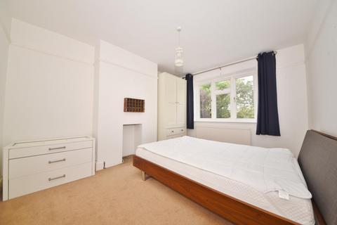11 Erncroft Way, Twickenham, TW1 1DA