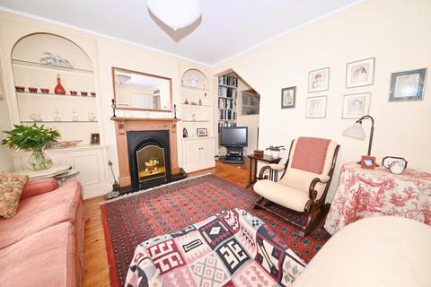 4 Andover Road, Twickenham, TW2 6PD