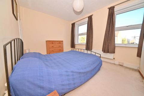 31 Andover Road, Twickenham, TW2 6PD
