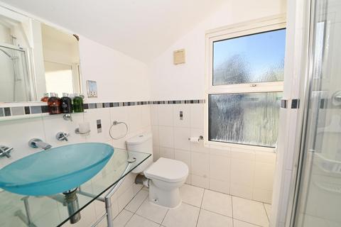 31 Andover Road, Twickenham, TW2 6PD