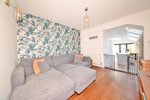 33 Albert Road, Twickenham, TW1 4HU