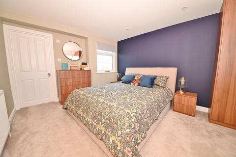 33 Albert Road, Twickenham, TW1 4HU