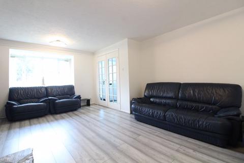 undefined, Swan Mead, Luton