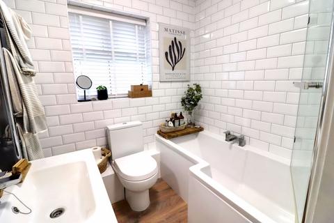 1 Abbey Close, Stafford, ST17 4XY