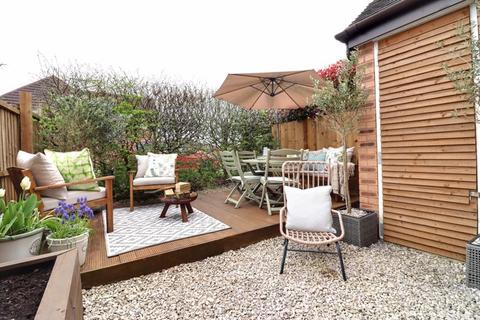 1 Abbey Close, Stafford, ST17 4XY