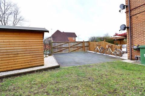 1 Abbey Close, Stafford, ST17 4XY