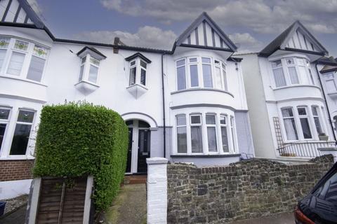 2 bedroom apartment for sale, Dawlish Drive, Leigh-On-Sea SS9