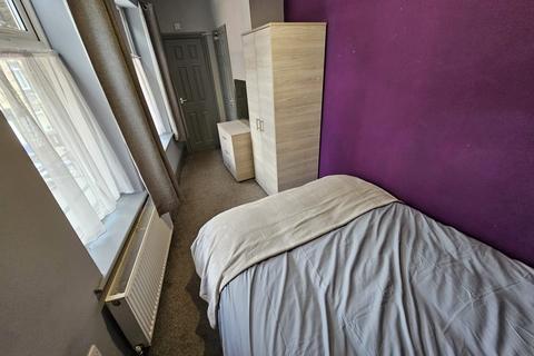 1 bedroom in a house share to rent, Doncaster Road, Barnsley