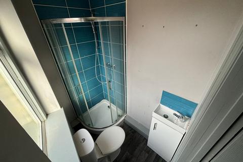 1 bedroom in a house share to rent, Doncaster Road, Barnsley