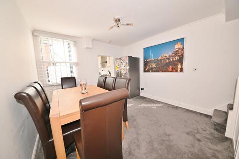 27 Norcutt Road, Twickenham, TW2 6SR