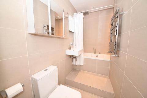 27 Norcutt Road, Twickenham, TW2 6SR