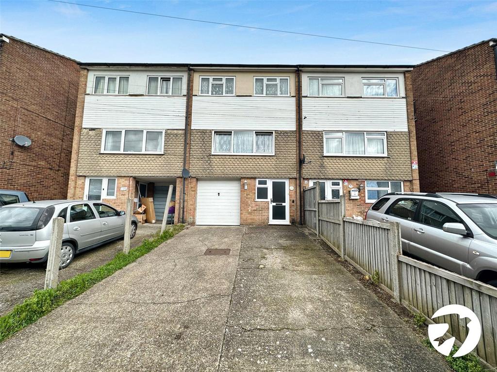 Beacon Road, Chatham, Kent, ME5 3 bed terraced house for sale £270,000