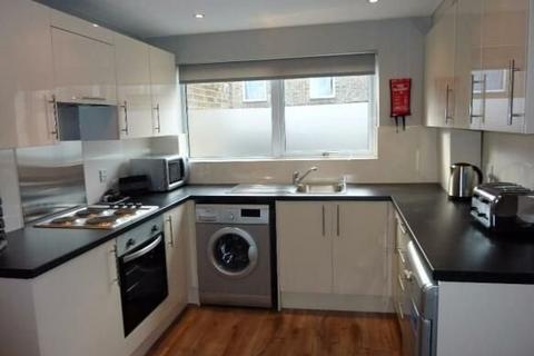 1 bedroom in a house share to rent, Canterbury Way, Stevenage SG1