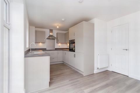 3 bedroom detached house to rent, Douglas Road, Hednesford, Cannock, Staffordshire, WS12