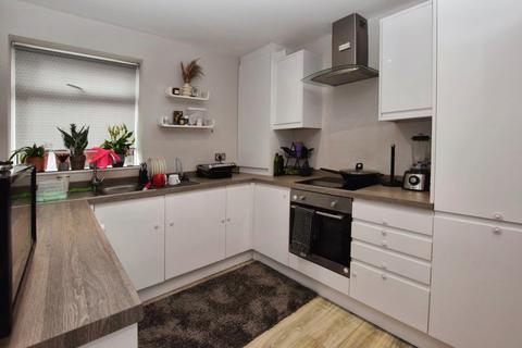 3 bedroom end of terrace house for sale, Yattendon Avenue, Manchester, Greater Manchester, M23