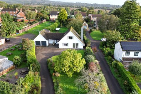 Nethercourt Netherend, Woolaston, Lydney, GL15 6NN
