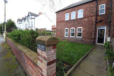 3 bedroom semi-detached house to rent - Meols Drive, Hoylake, Wirral, Merseyside, CH47