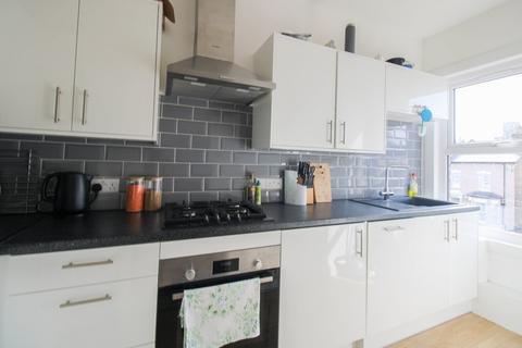 2 bedroom apartment for sale, Elgin Road, East Croydon, CR0