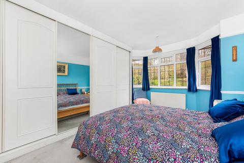 56 Cypress Road, London, SE25 4AU