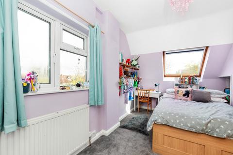 56 Cypress Road, London, SE25 4AU