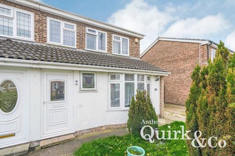 3 bedroom semi-detached house for sale, The Picketts, Canvey Island, SS8