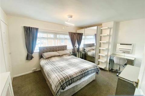 3 bedroom semi-detached house for sale, Shamrock Road, Pentrebane, Cardiff