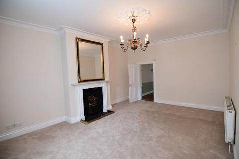 4 bedroom terraced house to rent, Main Street, Fulford, York