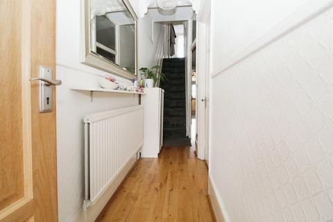 3 bedroom terraced house for sale, Coleridge Avenue, MANOR PARK, E12