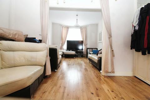 3 bedroom terraced house for sale, Coleridge Avenue, MANOR PARK, E12