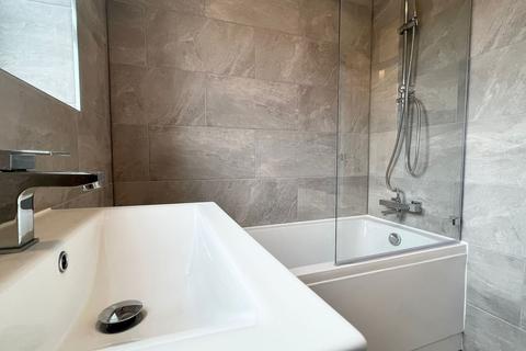72 Wide Way, Mitcham, CR4 1BL