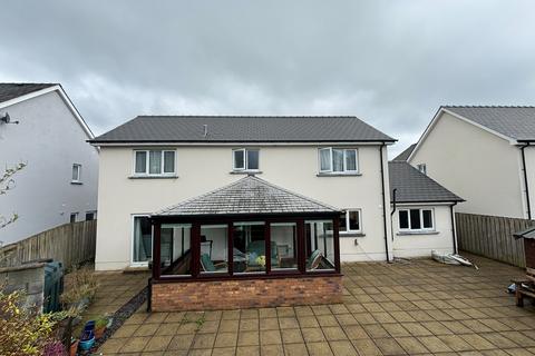 4 bedroom detached house for sale, Llanwnnen, Lampeter, SA48