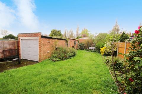 3 bedroom detached house for sale, Short Lane, Staines-upon-Thames, TW19
