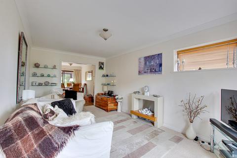 3 bedroom detached house for sale, Southern Road, Lymington, SO41