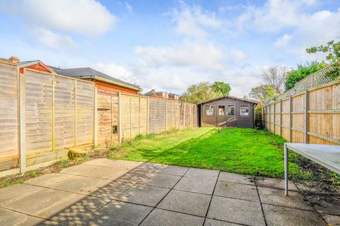 3 bedroom semi-detached house for sale, Cottimore Avenue, Walton-on-Thames, KT12