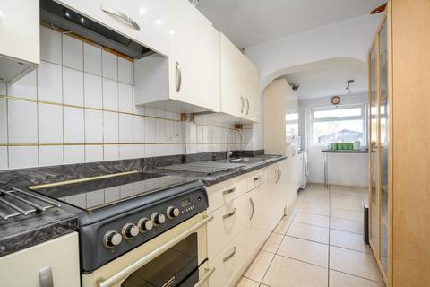 3 bedroom semi-detached house for sale, Cottimore Avenue, Walton-on-Thames, KT12