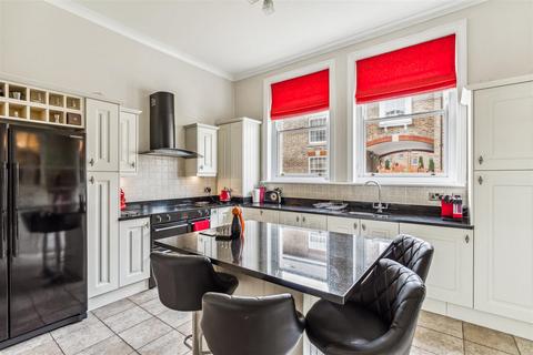 2 bedroom apartment for sale, Ravens Lane, Berkhamsted