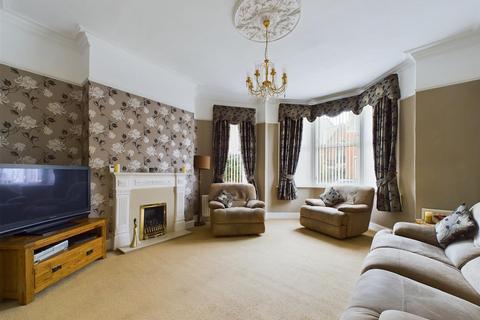 6 bedroom terraced house for sale, North Parade, Whitley Bay