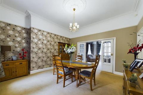 6 bedroom terraced house for sale, North Parade, Whitley Bay