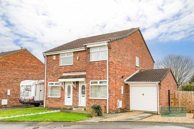 Fox Howe, Coulby Newham, Middlesbrough 2 bed semidetached house £145,000