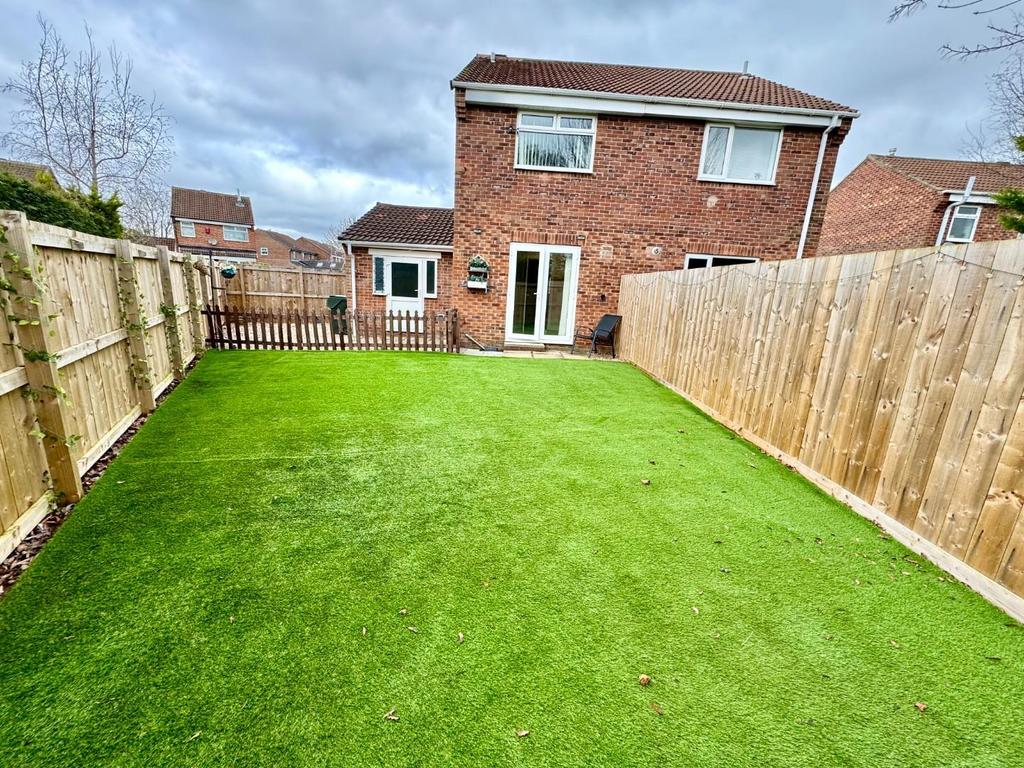 Fox Howe, Coulby Newham, Middlesbrough 2 bed semidetached house £145,000