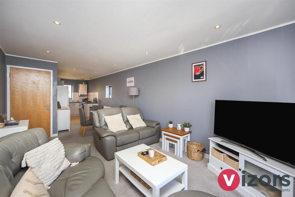 Clive Road, Enfield, Redditch 2 bed apartment for sale £125,000