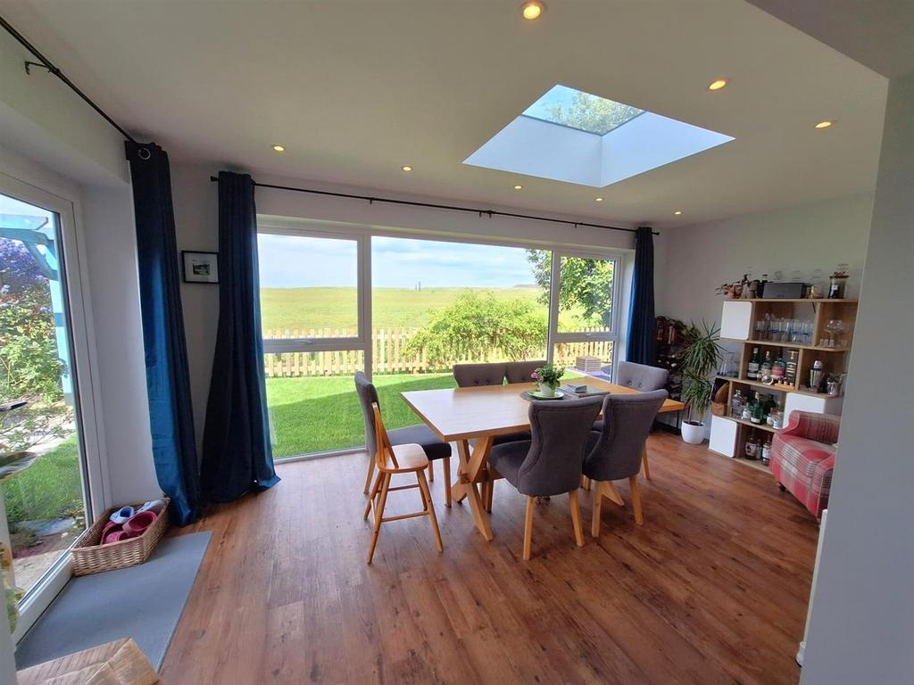 Berwick Court, Hallen, Bristol 4 bed detached house for sale £450,000