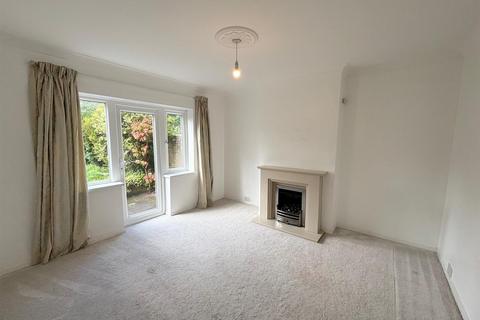 3 bedroom semi-detached house to rent, Ulverley Green Road, Solihull