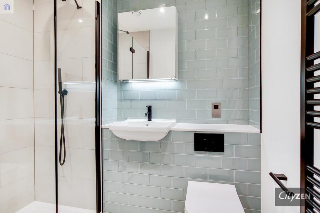 En suite shower room