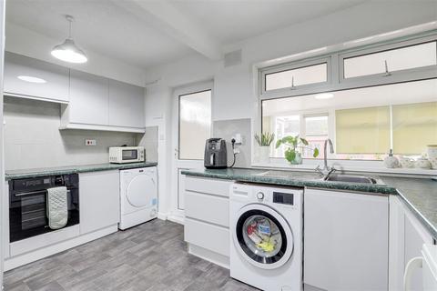 3 bedroom semi-detached house for sale, Harris Road, Beeston NG9