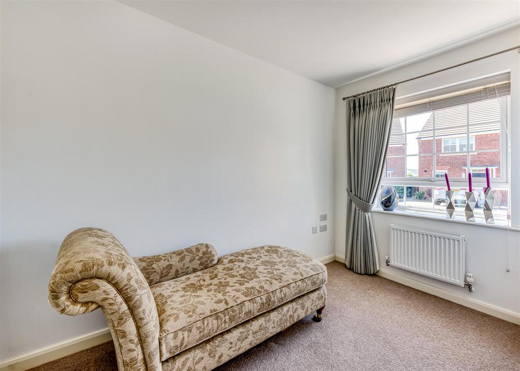 25 Brick Kiln Way-bed2a.jpg