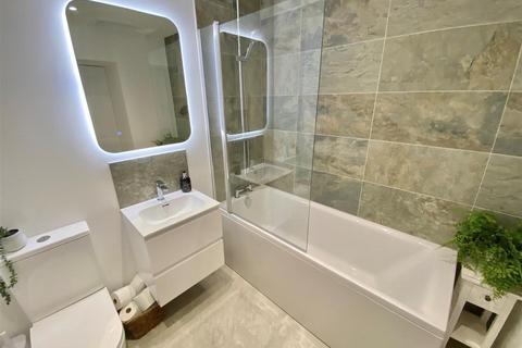 Flat 2, Armoury Towers Barracks Square, Macclesfield, SK11 8HF